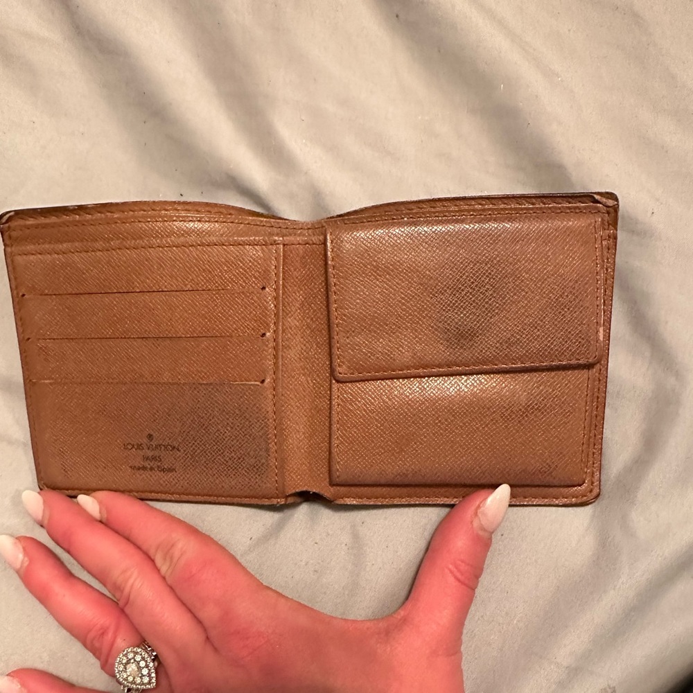 Louis Vuitton men’s wallet - Picture 3 of 5